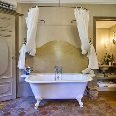 The Clovis room - luxury château hotel Ardèche