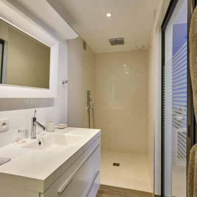 The Castle Apartment - luxury château hotel Ardèche