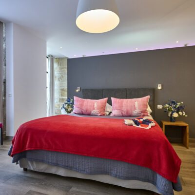 The Castle Apartment - luxury château hotel Ardèche