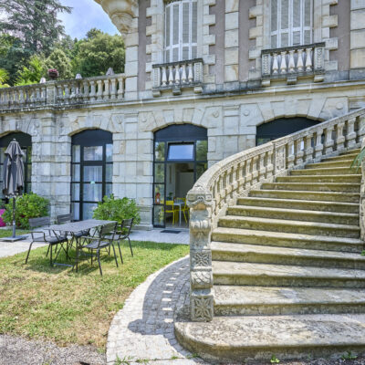 The Castle Apartment - luxury château hotel Ardèche
