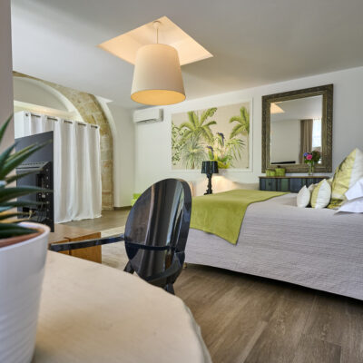 The Pauline Suite - luxury château hotel Ardèche