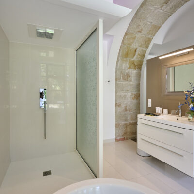 The Pauline Suite - luxury château hotel Ardèche